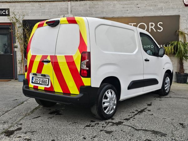 PEUGEOT PARTNER PRO PLUS // BIG SPEC // 3 SEATS 374632519