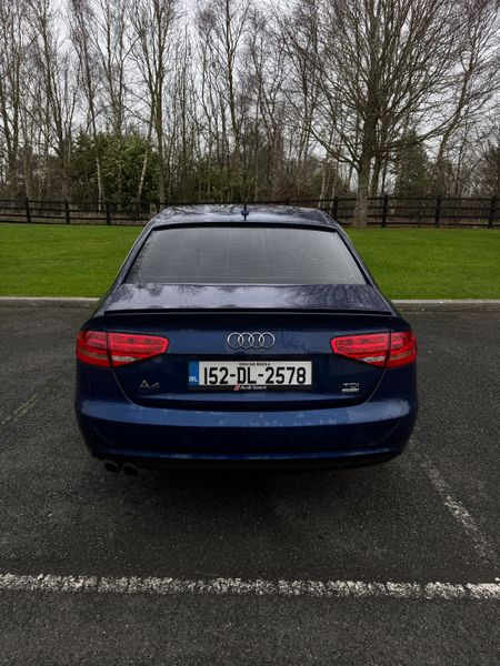 Audi A4 2015 374655696