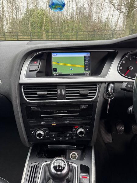 Audi A4 2015 374655714