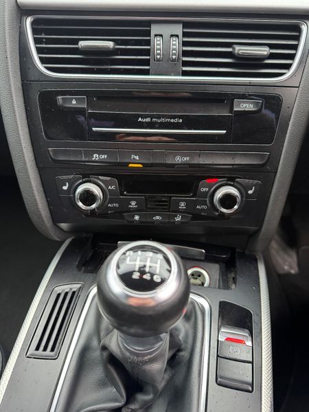 Audi A4 2015 374655716