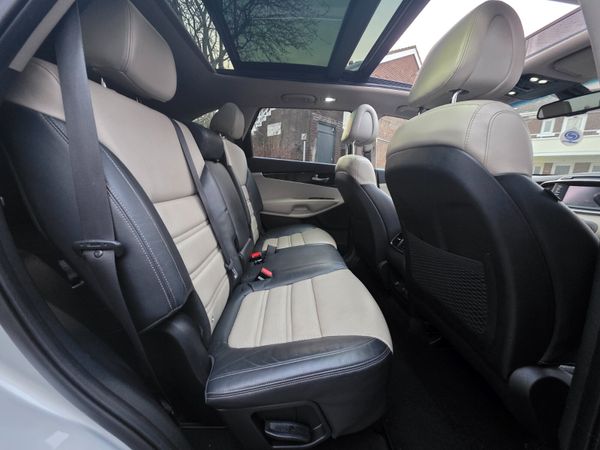 Kia Sorento Platinum AWD *HUGE SPEC* New NCT 2016 374668575
