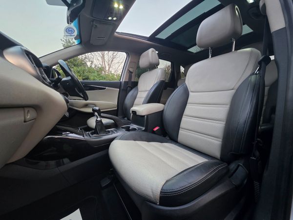 Kia Sorento Platinum AWD *HUGE SPEC* New NCT 2016 374668576
