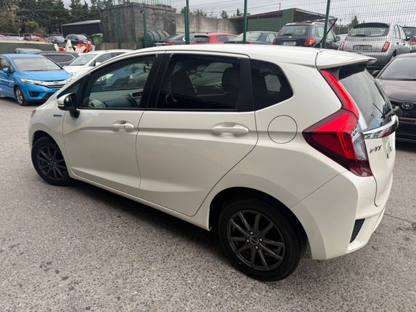 2015 Honda Fit Hybrid Automatic / Leather spec 374660220