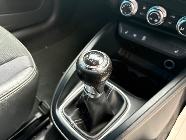 Audi A1 2014 1.4TFSI RARE BLACK EDITION 374677924