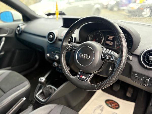 Audi A1 2014 1.4TFSI RARE BLACK EDITION 374677922