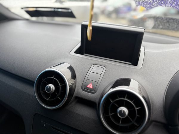 Audi A1 2014 1.4TFSI RARE BLACK EDITION 374677923