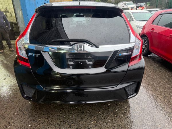2015 Honda Fit Hybrid Automatic 374687298
