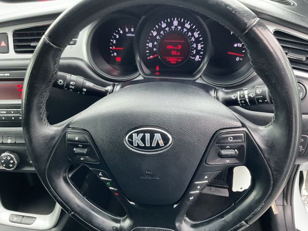 KIA CEED1.4 DIESEL NCT 9/26 TAXED 1/26 SPOTLESS 374705313