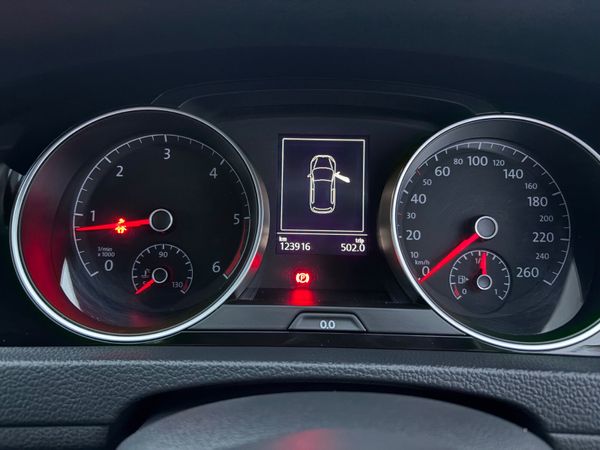 Volkswagen Golf Highline 1.6tdi 374705336