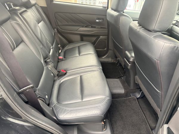 2016 Mitsubishi Outlander 4x4 plug in Hybrid 374706053