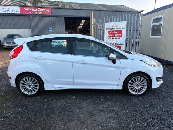 Ford Fiesta Automatic Zetec S 374706355
