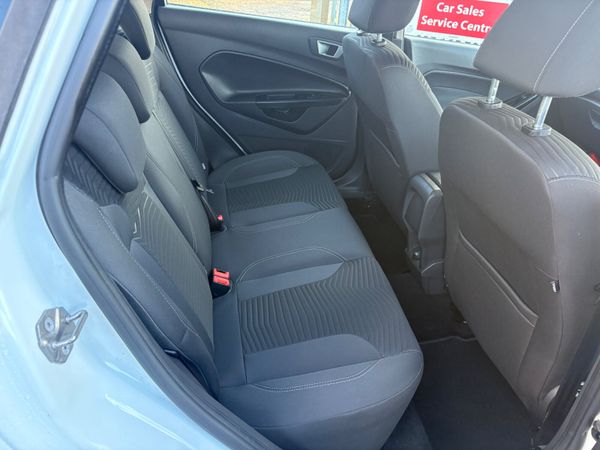 Ford Fiesta Automatic Zetec S 374706363