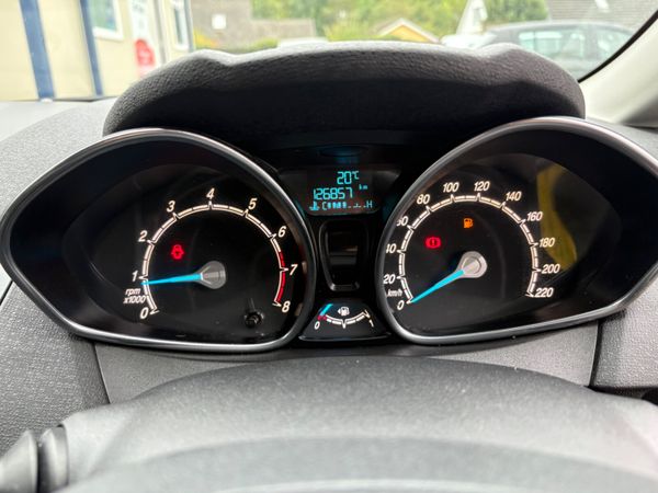 Ford Fiesta 1.2 Zetec 374706704