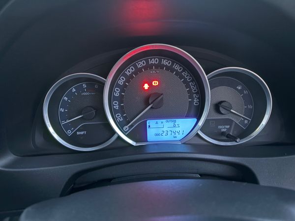 2014 Toyota Auris 1.4d4d 374707231