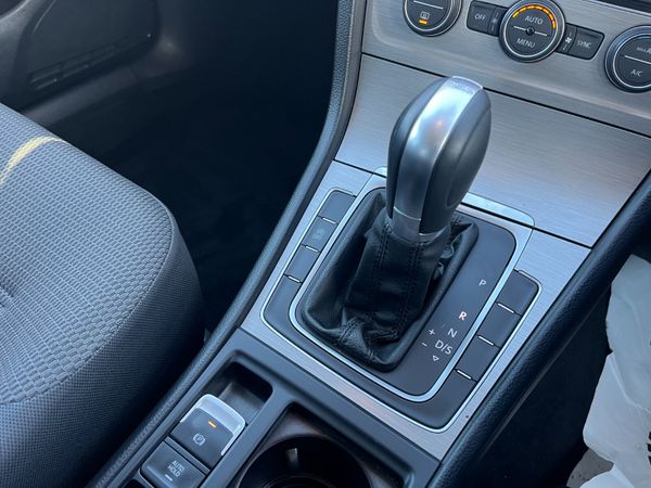 VOLKSWAGEN GOLF 2015, 1.2 TSI 5DR AUTO LOW KMS 374726831