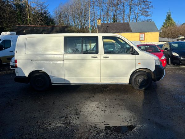 6 Seater VW Transporter Kombi DOE Tax Warranty 374728159