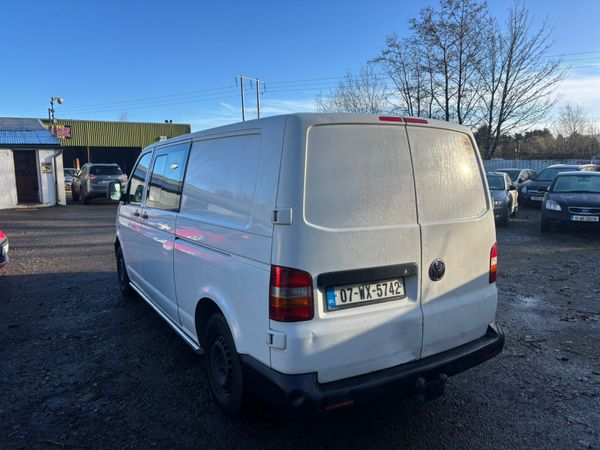 6 Seater VW Transporter Kombi DOE Tax Warranty 374728162