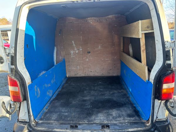 6 Seater VW Transporter Kombi DOE Tax Warranty 374728172