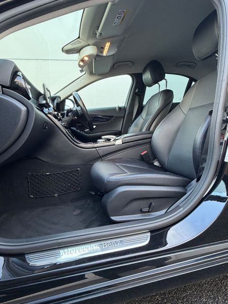 Mercedes-Benz C220d Sport 374744175