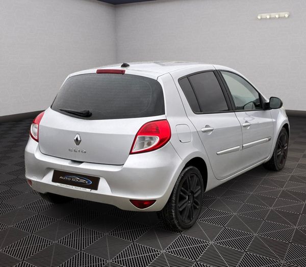 Renault Clio *NCT 03-26* 374745097
