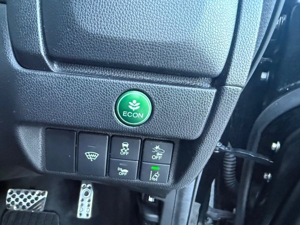 2017 Honda Fit Hybrid automatic/Sensing /leather 374742674