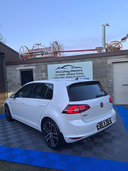 Volkswagen Golf 2016 374753265