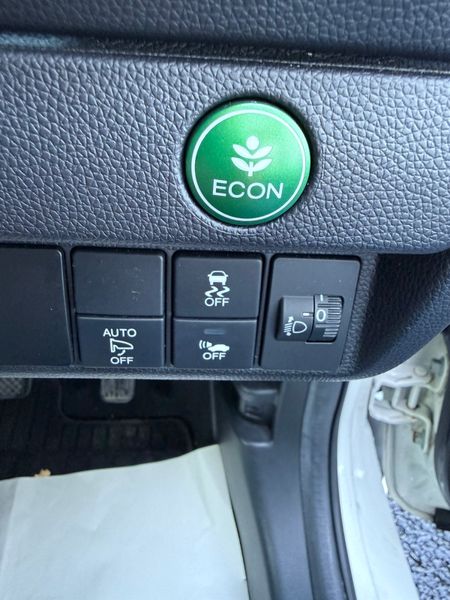 2016 Honda Fit 1.5 Hybrid Auto,Low Mileage 374786118