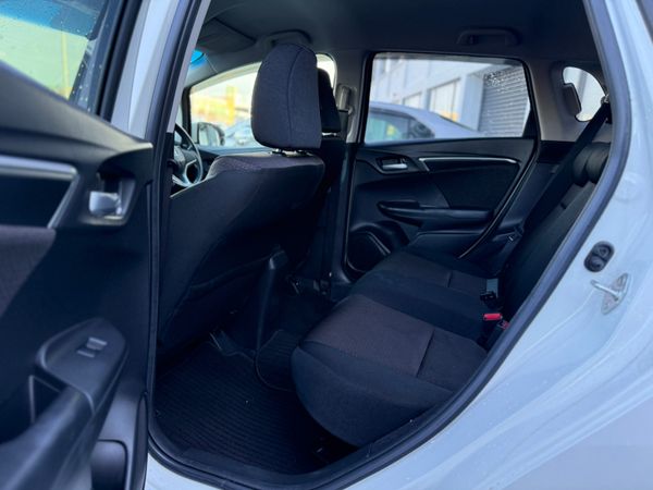 2016 Honda Fit 1.5 Hybrid Auto,Low Mileage 374786130