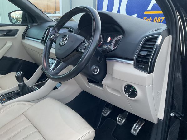 SKODA KAROQ 1.6 TDI STYLE SUNROOF LEATHER TOP SPEC 374782846