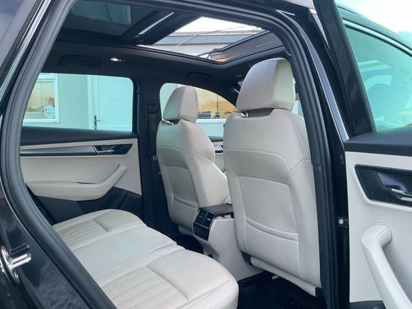SKODA KAROQ 1.6 TDI STYLE SUNROOF LEATHER TOP SPEC 374782849