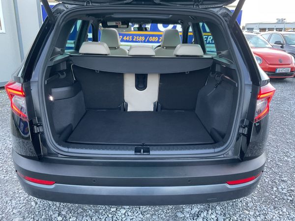 SKODA KAROQ 1.6 TDI STYLE SUNROOF LEATHER TOP SPEC 374782840