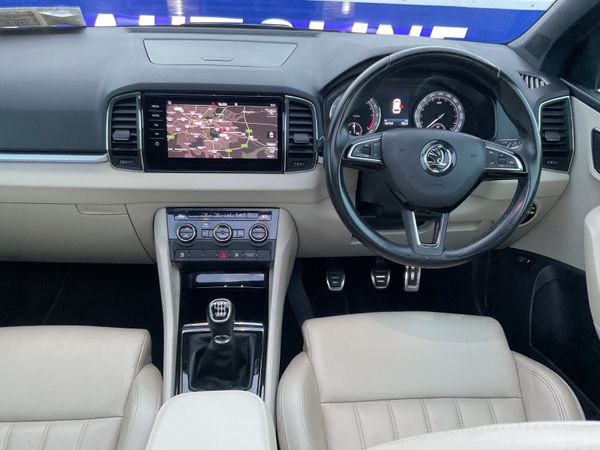 SKODA KAROQ 1.6 TDI STYLE SUNROOF LEATHER TOP SPEC 374782851