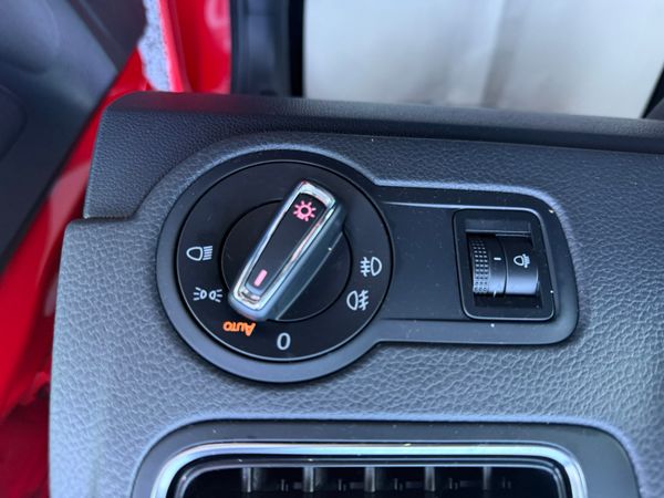 2015 VW Polo 1.2 Petrol Automatic,41k Miles 374783727