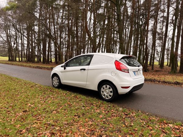 Ford Fiesta Diesel Van 374797960
