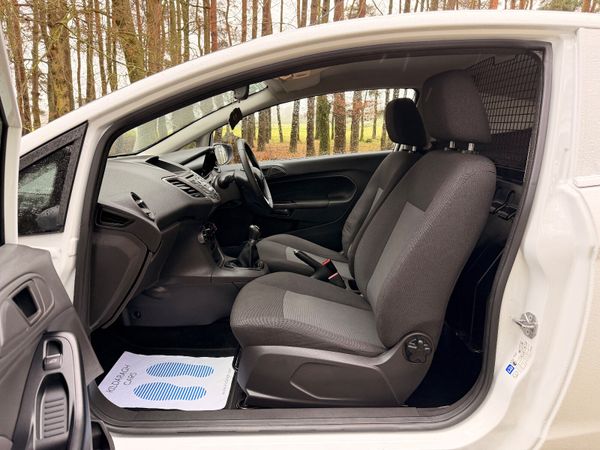 Ford Fiesta Diesel Van 374797992