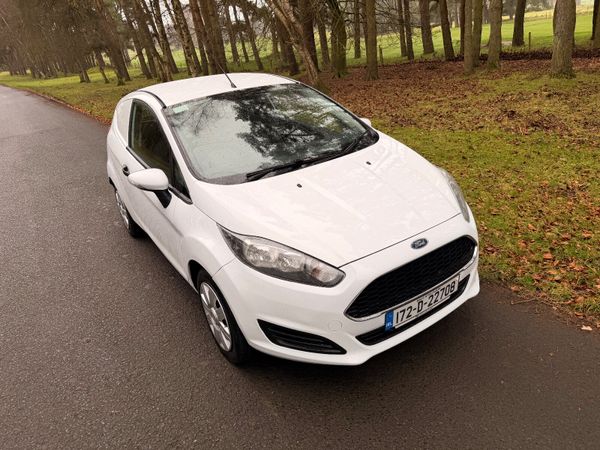 Ford Fiesta Diesel Van 374798001