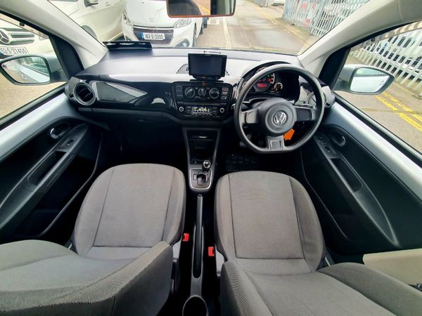 2013 Volkswagen up! 374805226