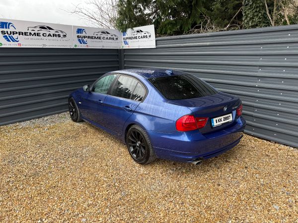 BMW 3-Series 2011 374808697