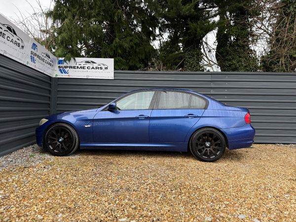 BMW 3-Series 2011 374808699