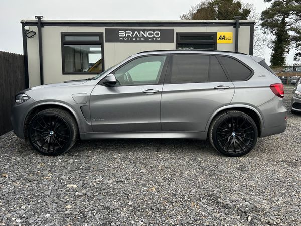 BMW X5 40e M-Sport 374814140
