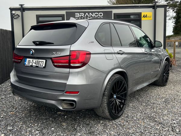 BMW X5 40e M-Sport 374814355
