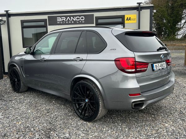 BMW X5 40e M-Sport 374814353