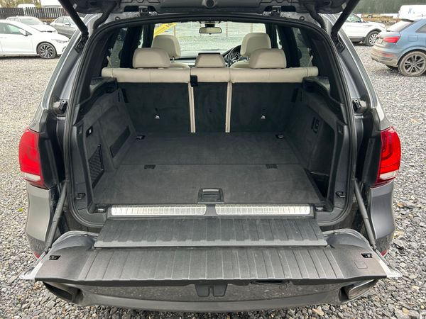 BMW X5 40e M-Sport 374814450