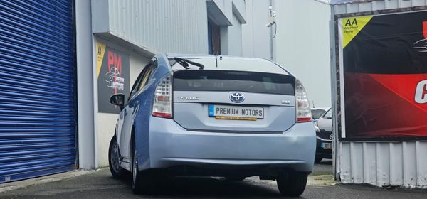 Toyota Prius 374836453