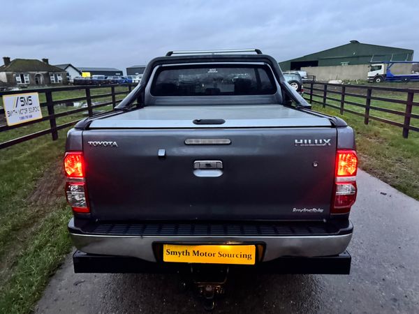 142 Toyota Hilux Invincible 3.0Ld4d Low Miles***** 374844057