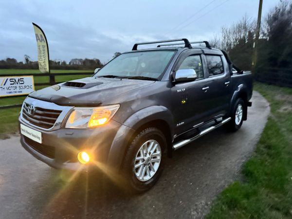 142 Toyota Hilux Invincible 3.0Ld4d Low Miles***** 374844050