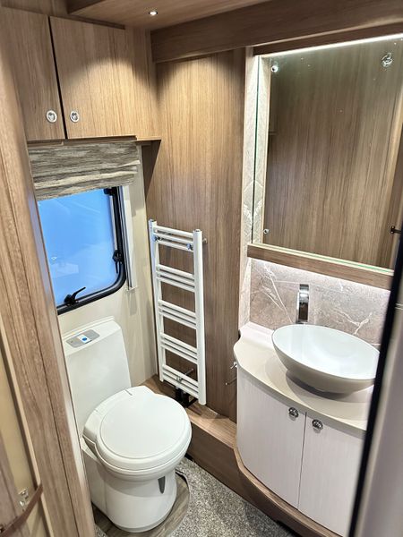 ✨2020 COACHMAN VIP 545 4 BERTH FIXED SINGLE BEDS ✨ 374848600