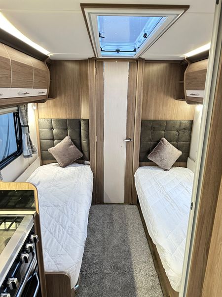 ✨2020 COACHMAN VIP 545 4 BERTH FIXED SINGLE BEDS ✨ 374848602