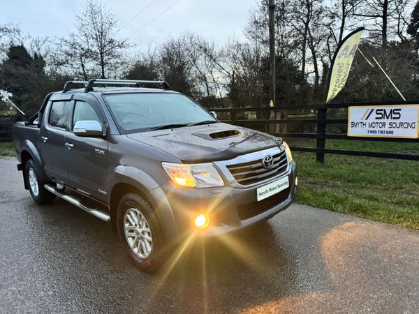 142 Toyota Hilux Invincible 3.0Ld4d Low Miles***** 374843993