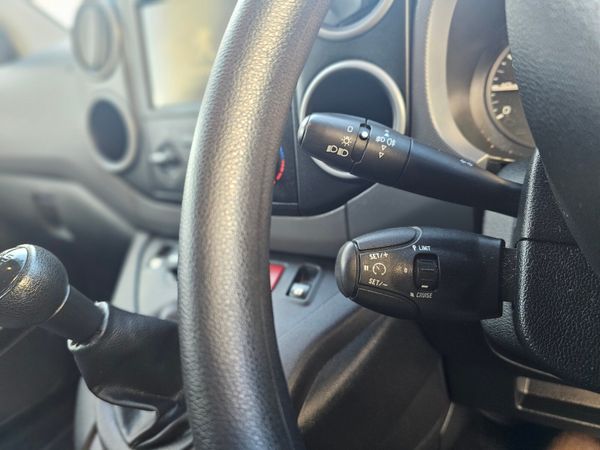 PEUGEOT PARTNER 1.6 HDI // NO VAT // BIG SPEC 374863335